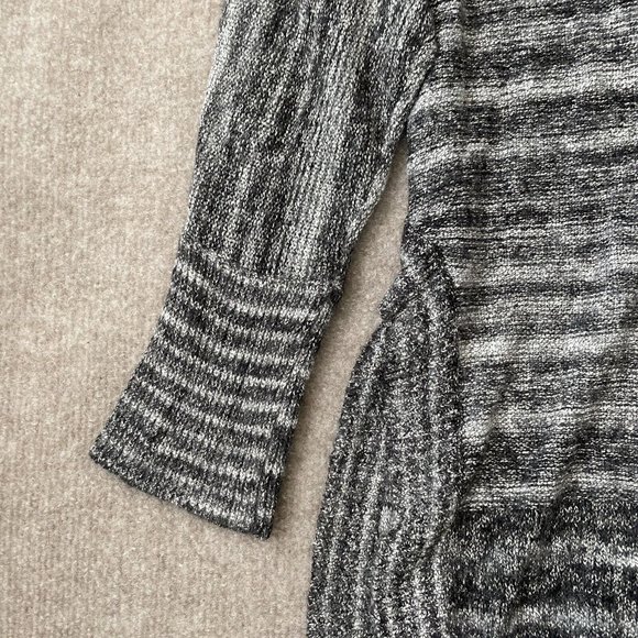 Thistle & Lavender Sweater Womens Small Grey Cowl Neck High Low Side Slits Tunic - Picture 4 of 9